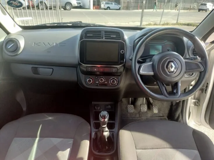2021 Renault Kwid/1.0 DYNAMIQUE (ABS) – Interior