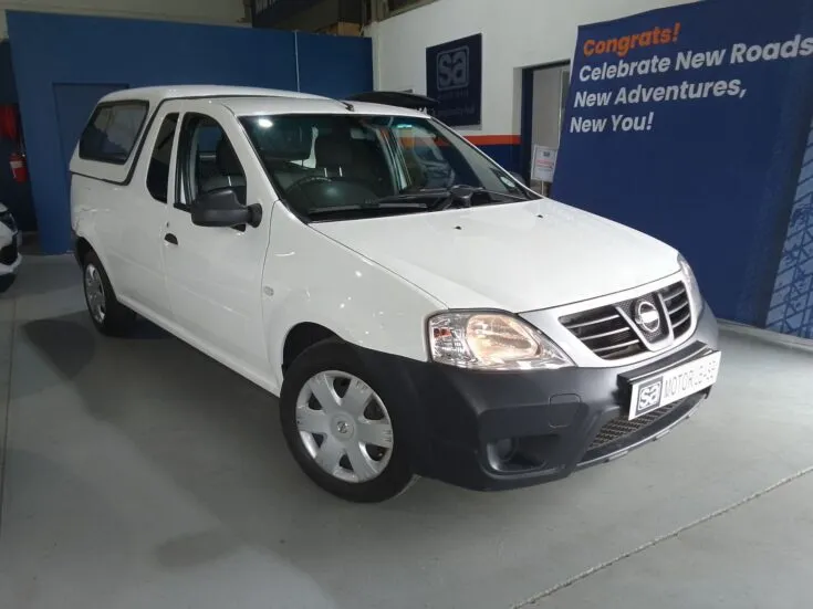 2022 Nissan Np200/1.6 STEALTH LIMITED EDITION – Front Feature Photo