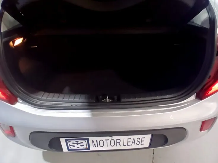 2023 Kia Picanto/1.0 STREET – Boot / Loadbin