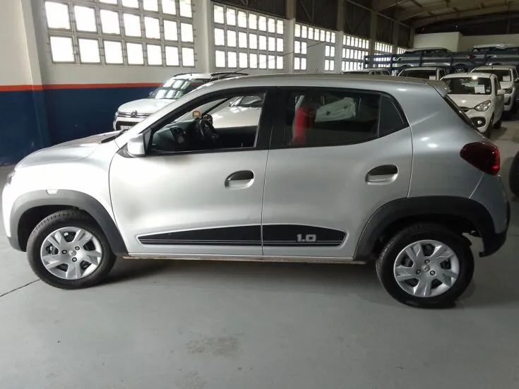 2024 Renault Kwid/1.0 DYNAMIQUE (ABS) – Left Side Photo