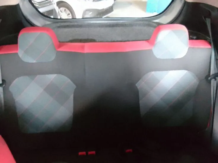 2024 Renault Kwid/1.0 DYNAMIQUE (ABS) – Rear Seats