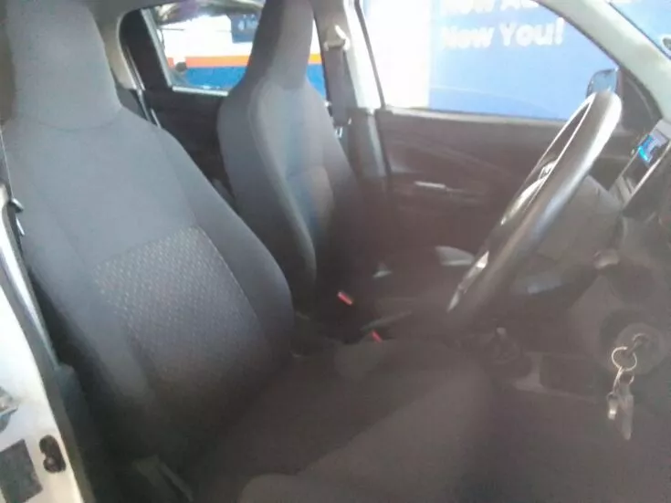 2024 Toyota Vitz/1.0 XR 5MT – Front Seats