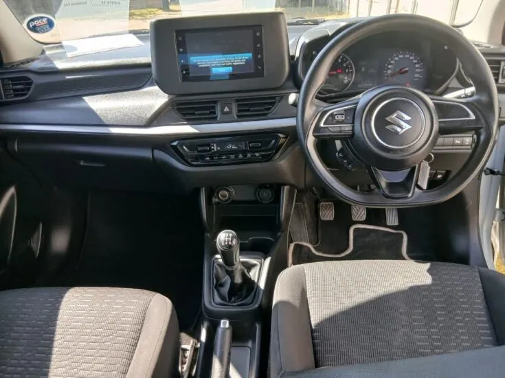 2025 Suzuki Swift/1.2 GL PLUS 5MT – Dashboard