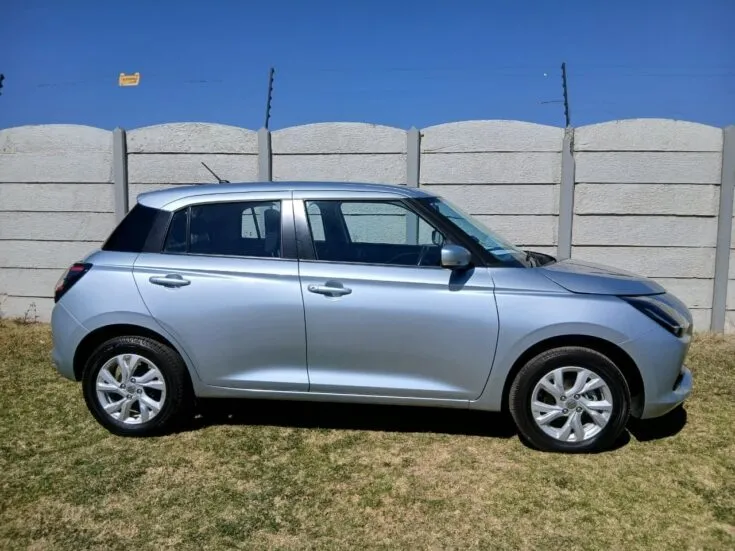 2025 Suzuki Swift/1.2 GL PLUS 5MT – Right Side Photo