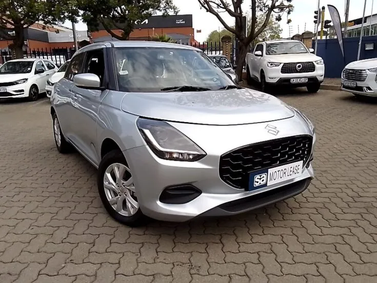 2025 Suzuki Swift/1.2 GL PLUS CVT – Front Feature Photo