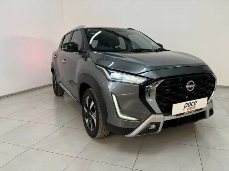 Nissan MAGNITE/1.0T ACENTA PLUS FL CVT – Front Feature Photo